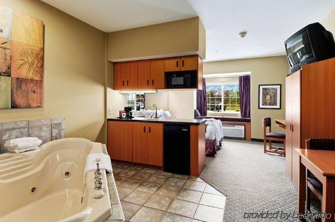 Stay Beyond Inn & Suites Elma 部屋 写真